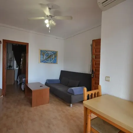 Apartment Holiday - Pool And Beach All Year Torrevieja